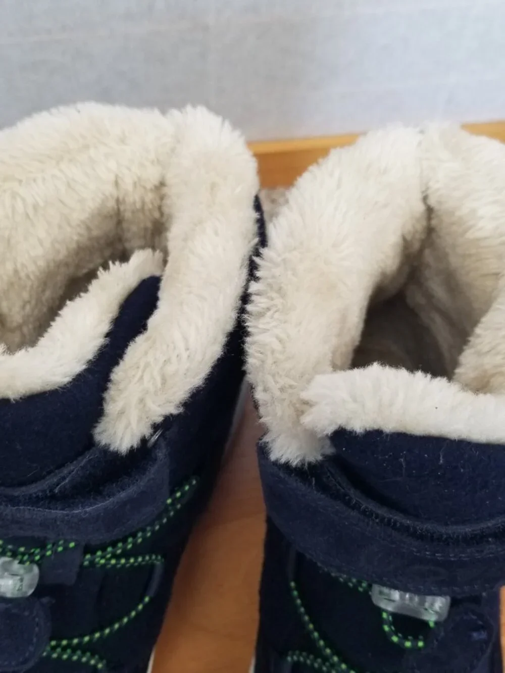 UOVO snow boots